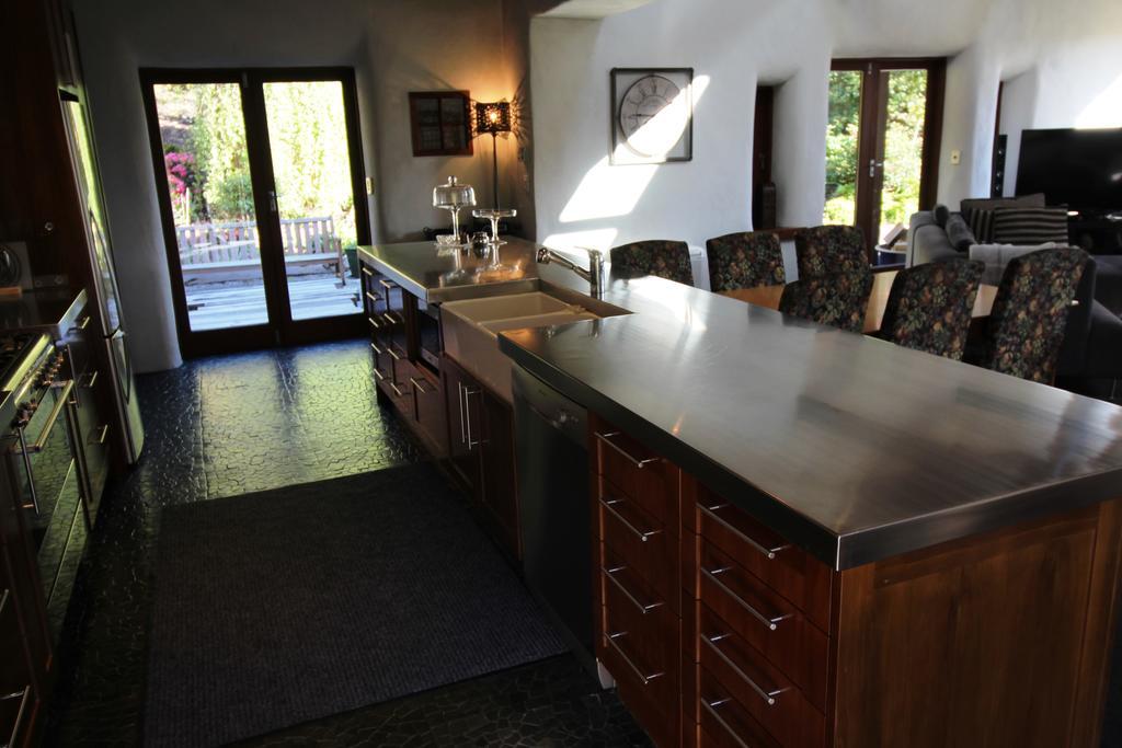 The Paddock Straw Bale Luxury Holiday House Arthurs Point Habitación foto